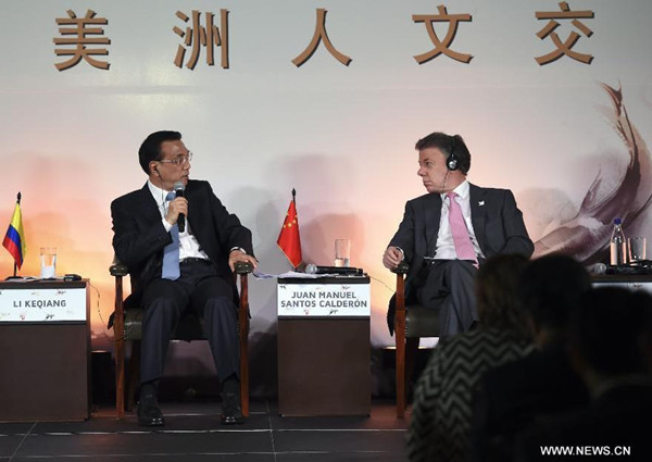 Chinese Premier Li Keqiang (L) and Colombian President Juan Manuel Santos attend a symposium on China-Latin America cultural exchange in Bogota, Colombia, May 22, 2015. (Photo: Xinhua/Zhang Duo) Chinese Premier Li Keqiang (L) and Colombian President Juan Manuel Santos attend a symposium on China-Latin America cultural exchange in Bogota, Colombia, May 22, 2015. (Photo: Xinhua/Zhang Duo)