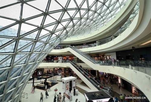 People visit Haitang Bay duty-free shopping center in Sanya, south China's Hainan Province, Jan. 31, 2016. (Photo: Xinhua/Guo Cheng) People visit Haitang Bay duty-free shopping center in Sanya, south China's Hainan Province, Jan. 31, 2016. (Photo: Xinhua/Guo Cheng)