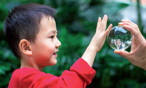 This young boy was one of the participants in the cataract study. He had cataract surgery at 6 months old and is now 2 years old. (Photo provided to China Daily) This young boy was one of the participants in the cataract study. He had cataract surgery at 6 months old and is now 2 years old. (Photo provided to China Daily)