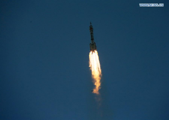 The Long March-2F carrier rocket carrying China's Shenzhou-11 manned spacecraft blasts off from the launch pad at the Jiuquan Satellite Launch Center in Jiuquan, northwest China's Gansu Province, Oct. 17, 2016. (Photo: Xinhua/Li Gang) The Long March-2F carrier rocket carrying China's Shenzhou-11 manned spacecraft blasts off from the launch pad at the Jiuquan Satellite Launch Center in Jiuquan, northwest China's Gansu Province, Oct. 17, 2016. (Photo: Xinhua/Li Gang)