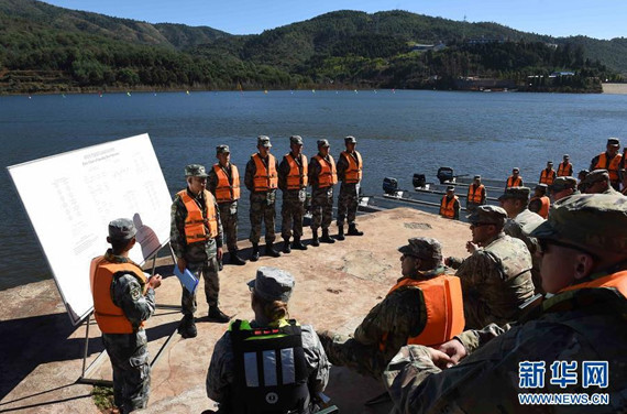 Military personnel from China and the United States start a joint humanitarian aid and disaster relief drill in southwest China's Kunming City, Nov. 16, 2016. (Photo/Xinhua) Military personnel from China and the United States start a joint humanitarian aid and disaster relief drill in southwest China's Kunming City, Nov. 16, 2016. (Photo/Xinhua)