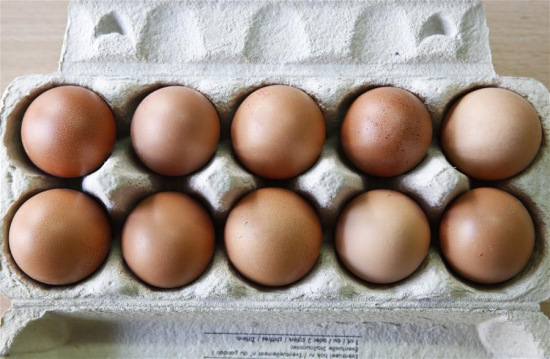 Photo taken on Aug. 9, 2017 shows eggs sold in a Belgian market, in Brussels, Belgium. Millions of contaminated eggs were withdrawn from the market last week in the Netherlands, Belgium, Germany and Switzerland, after it was discovered that the eggs had presence of fipronil. (Xinhua/Ye Pingfan) Photo taken on Aug. 9, 2017 shows eggs sold in a Belgian market, in Brussels, Belgium. Millions of contaminated eggs were withdrawn from the market last week in the Netherlands, Belgium, Germany and Switzerland, after it was discovered that the eggs had presence of fipronil. (Xinhua/Ye Pingfan)
