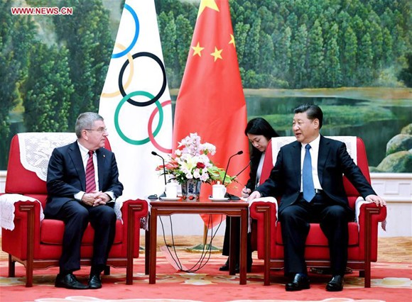 Chinese President Xi Jinping (R) meets with International Olympic Committee (IOC) President Thomas Bach in north China's Tianjin Municipality, Aug. 27, 2017. (Xinhua/Li Xueren)