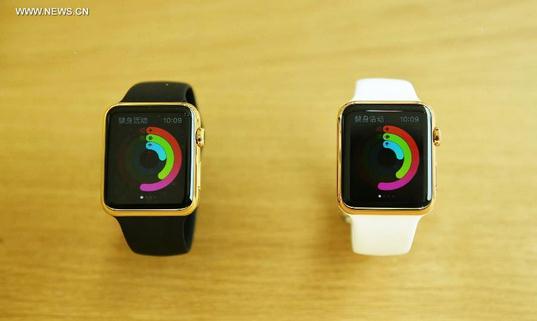 Photo taken on April 10, 2015 shows the Apple Watches at an Apple store in Hangzhou, capital of east China's Zhejiang Province. The Apple Watch made its debut Friday. Customers were invited to try them on in stores and order them online. (Xinhua/Long Wei) Photo taken on April 10, 2015 shows the Apple Watches at an Apple store in Hangzhou, capital of east China's Zhejiang Province. The Apple Watch made its debut Friday. Customers were invited to try them on in stores and order them online. (Xinhua/Long Wei)