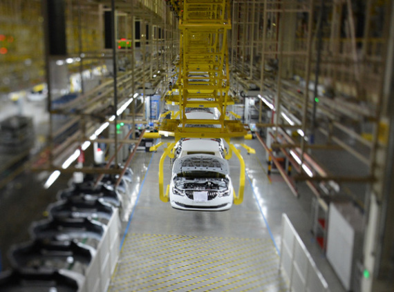 Assembly line of Shanghai GM motor, Jan 28, 2015. (Photo/China Daily) Assembly line of Shanghai GM motor, Jan 28, 2015. (Photo/China Daily)