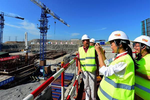 The construction site of a nuclear power project of China National Nuclear Corp in Fuqing county, Fujian province. The company and China General Nuclear Power Group will support Hinkley Point C project in the United Kingdom. (Photo/Xinhua) The construction site of a nuclear power project of China National Nuclear Corp in Fuqing county, Fujian province. The company and China General Nuclear Power Group will support Hinkley Point C project in the United Kingdom. (Photo/Xinhua)