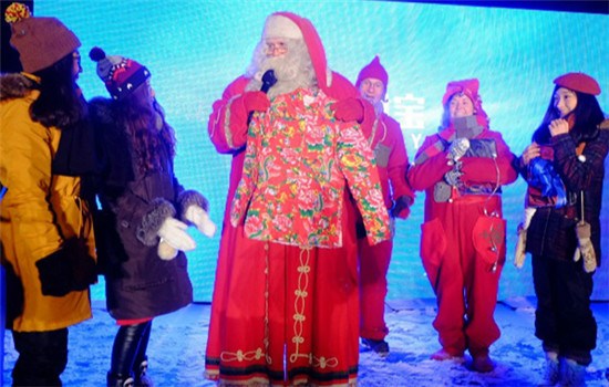 Alipay launches this year's 12.12 shopping festival at Santa Claus village in Finland. (Photo by Cecily Liu/chinadaily.com.cn) Alipay launches this year's 12.12 shopping festival at Santa Claus village in Finland. (Photo by Cecily Liu/chinadaily.com.cn)
