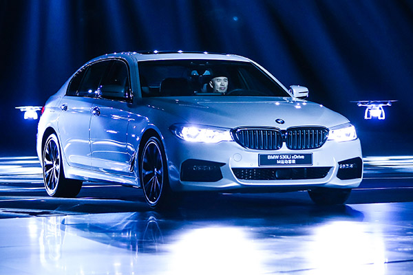 All-new BMW 5 Series Li launches with 13 China exclusive features. (Photo provided to China Daily) All-new BMW 5 Series Li launches with 13 China exclusive features. (Photo provided to China Daily)