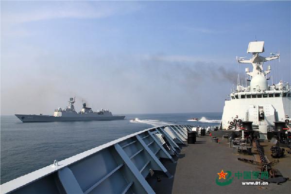 South China Sea Fleet conducts confrontation drill(1/4)