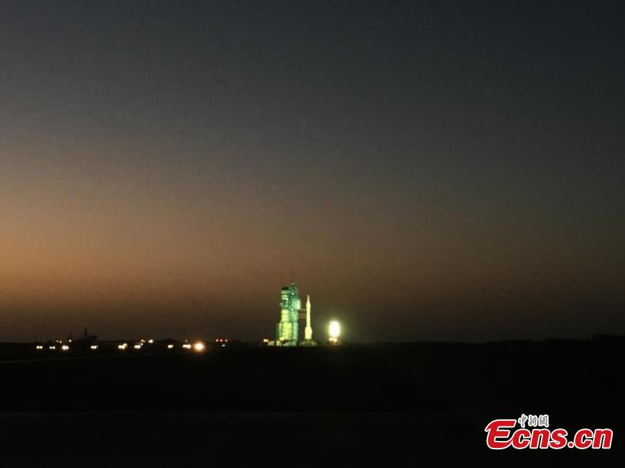 Shenzhou-11 manned spacecraft ready to blast off(1/2)