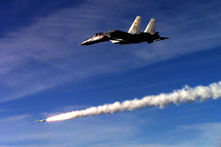 Aircraft carrier formation holds live-fire drill of using weapons (1/6)