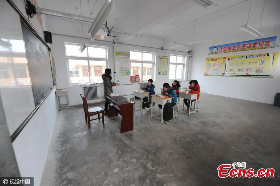 Brand-new rural school has just 15 students(1/3)