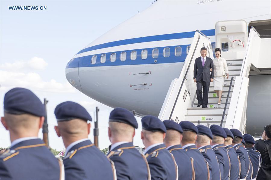 Xi arrives in Berlin for state visit to Germany (1/4)