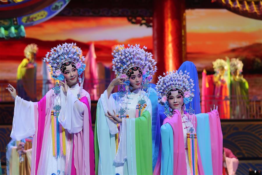 Evening gala for 2017 BRICS Summit held in Xiamen(1/10)