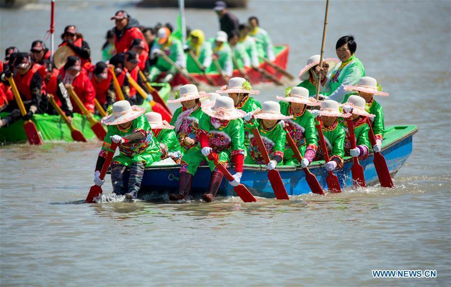 Qintong Boat Festival marked in Taizhou(1/9)