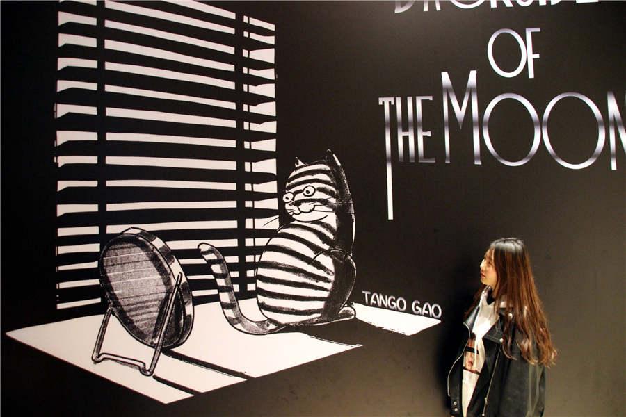 Popular cartoonist shows comics in Suzhou(1/8)