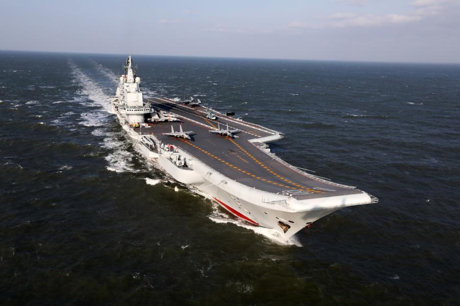 Sea parade showcases growing naval prowess(1/4)