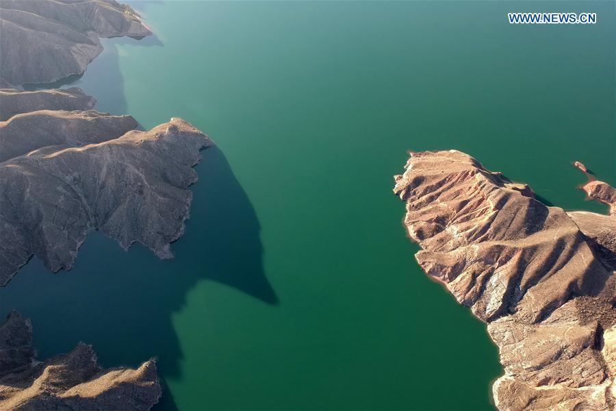 Aerial view of Kanbula national park in Qinghai(1/4)