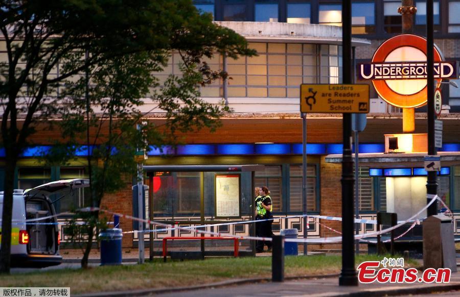 Police stand at the scene after several people were injured after a small explosion at Southgate Underground station in north London, Britain June 19, 2018. Five people have been injured after an explosion at a London underground station, which officials said they believed was caused by a battery short circuit. (Photo/Agencies)