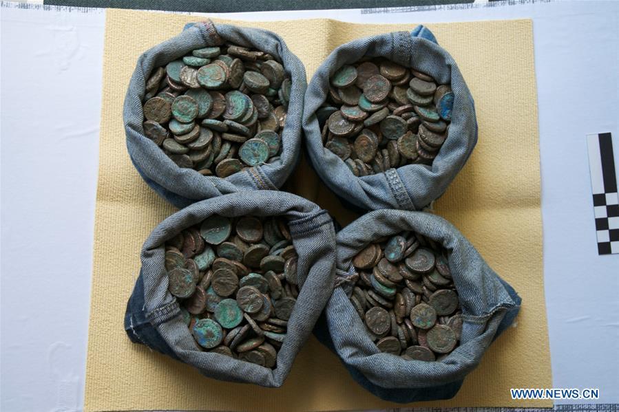 The undated photo provided by Egyptian Ministry of Antiquities shows retrieved smuggled artifacts in Cairo, Egypt. Egypt retrieved hundreds of smuggled artifacts and thousands of ancient coins busted by the Italian authorities in the city of Naples months ago, the Egyptian general prosecution said in a statement on June 30, 2018. (Xinhua)