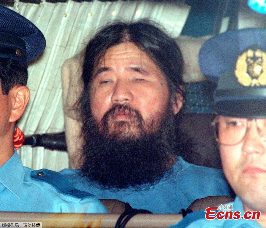 File photo of Shoko Asahara. The leader of the Aum Shinrikyo doomsday cult which carried out a deadly nerve gas attack on the Tokyo underground in 1995 has been executed. Tuesday marked the 23rd anniversary of Aum Shinrikyo’s sarin nerve gas attack on the Tokyo subway, which killed 13 people and caused illness among thousands of others. Japan media are reporting that six other Aum Shinrikyo members have also been executed. (Photo/Agencies)