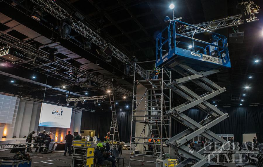 The venue for the upcoming 10th BRICS summit in Johannesburg, which is to be held from July 25 to July 27, is being heavily guarded as workers make final preparations in advance of the arrival of leaders from Brazil, Russia, India, China and South Africa. (Photos: Li Hao/GT)