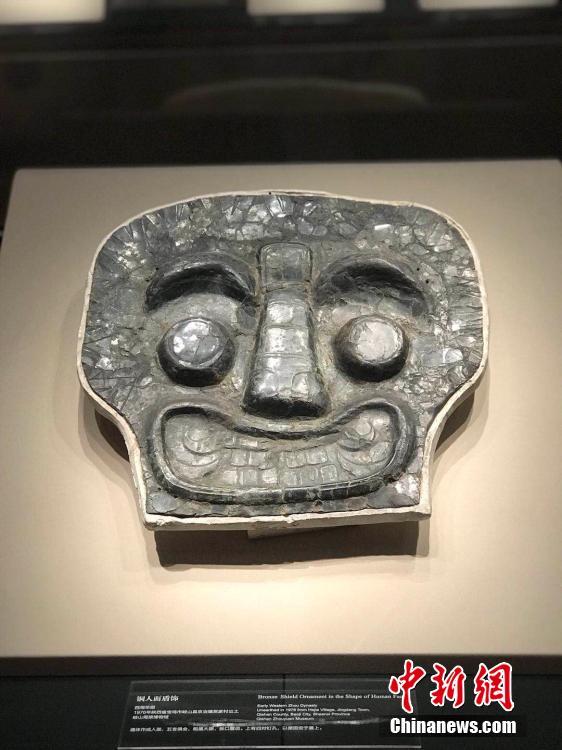 An exhibition of bronze relics is held in Chengdu City, Southwest China’s Sichuan Province, Aug. 6, 2018. The exhibition includes more than 250 bronze relics from three regions ? the Chengdu Plain, the Guanzhong Plain and the Hanzhong Plain. It also includes 55 pieces recognized as national first-class relics. (Photo: China News Service/Yue Yitong)