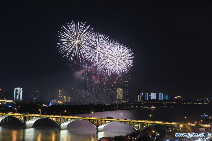 Fireworks are seen during the celebration of China\'s National Day, in Hong Kong, south China, Oct. 1, 2018. People celebrate the 69th anniversary of the founding of the People\'s Republic of China on Monday. (Xinhua/Li Gang)
