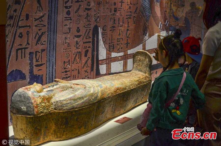 This photo taken on Oct. 7, 2018 shows cultural relics of Ancient Egypt displayed at a museum in Zhejiang. (Photo: VCG/Yin Fujun)