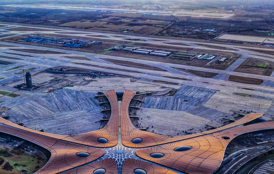 Photos taken on January 21, 2019, show the Beijing Daxing International Airport under construction in Beijing. The facade decoration project is finished, while the interior decoration is 80 percent complete. The new airport is scheduled to begin operation on September 30, 2019. (Photo: Cui Meng/GT)