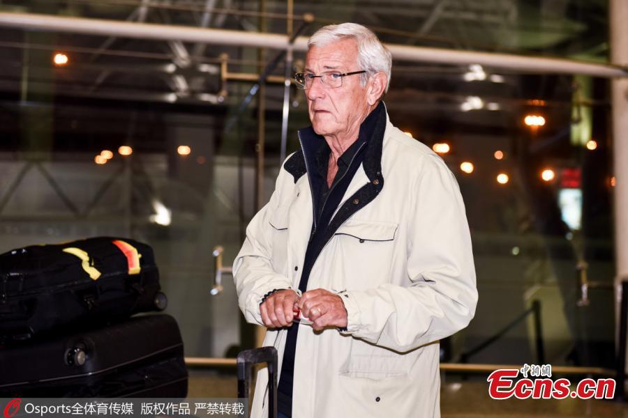 Marcello Lippi, the 70-year-old Italian legendary coach, is seen at Baiyun International Airport in Guangzhou City, Guangdong Province, Jan. 29, 2019. He\'s leaving the country as his contract as China\'s head coach ends after the AFC Asian Cup tour. (Photo/Osports)
