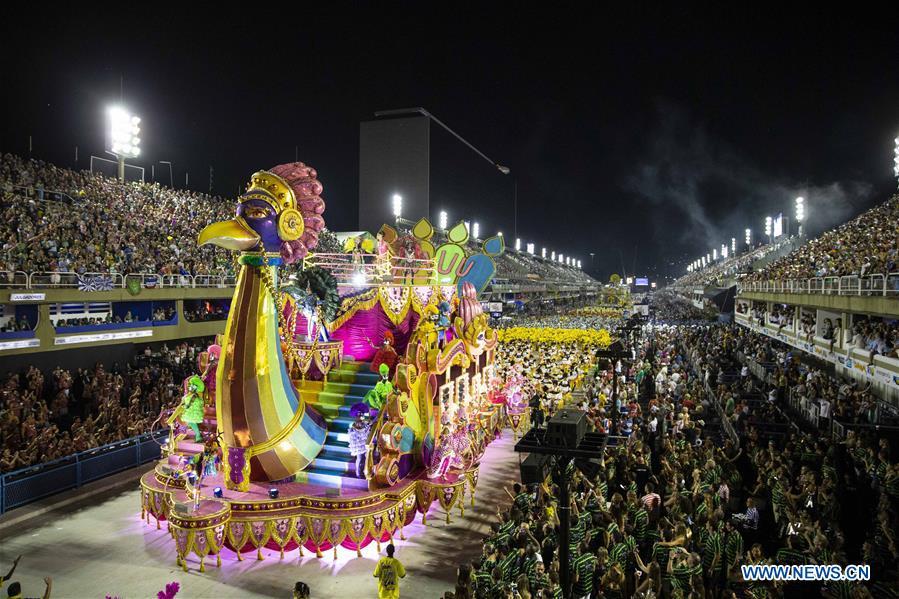 Revellers of the samba school \