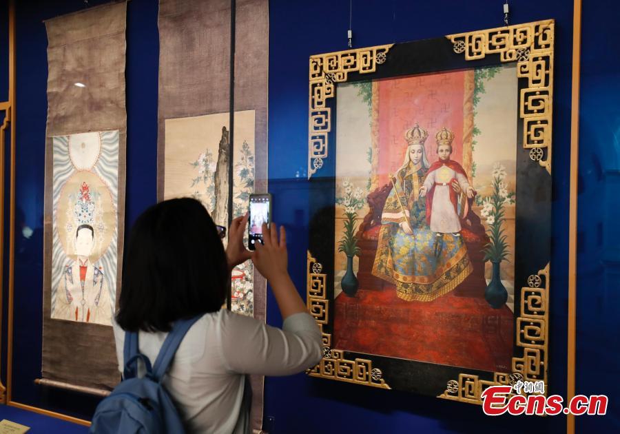 78 artifacts from the collection of the Vatican Museums are on show at the Palace Museum. (Photo/China News Service)