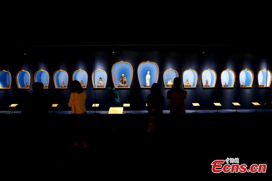 78 artifacts from the collection of the Vatican Museums are on show at the Palace Museum. (Photo/China News Service)