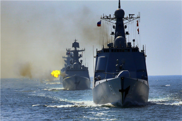 Chinese and Russian navies hold live artillery drill on Sunday.(Photo/Xinhua) Chinese and Russian navies hold live artillery drill on Sunday.(Photo/Xinhua)